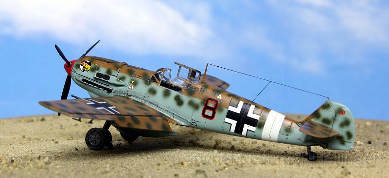 Bf109-E7-trop-AX-72-11.JPG