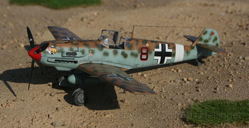 Bf109-E7-trop-AX-72-12.JPG